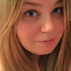 Meet your Posher, Caitlin